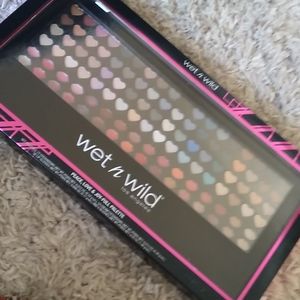 Wet n wild makeup pallet